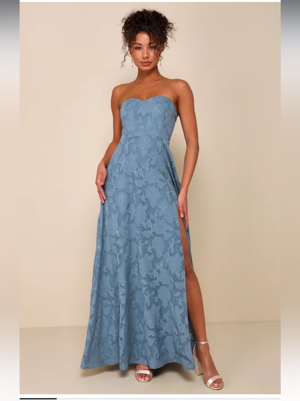 NWT lulus Garden‎ of Romance Dusty Blue Floral Burnout Strapless Maxi Dress M